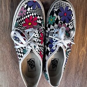 Vans Women's Checkered Floral Sneakers 8.5